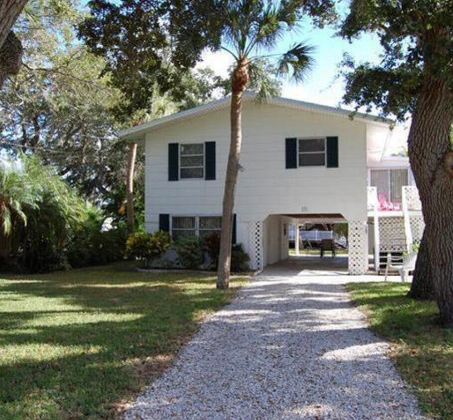 121 Falkirk St, Fort Myers, FL 33931 House for Rent in Fort Myers, FL