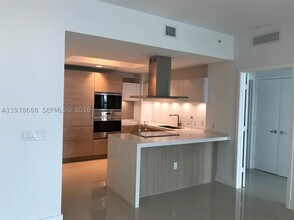 Building Photo - 17111 Biscayne Blvd