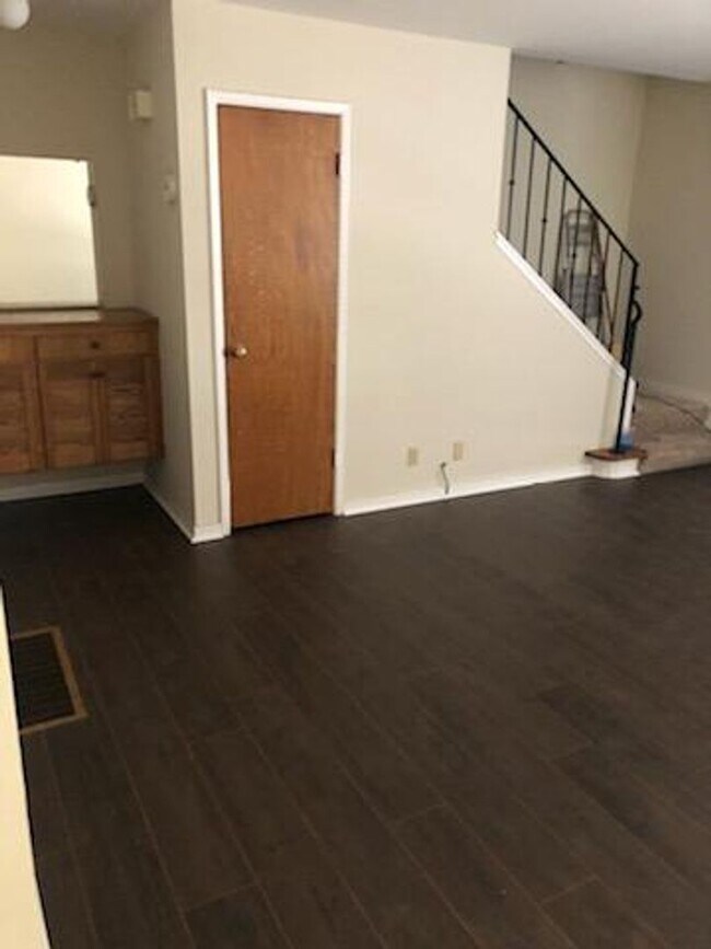 Foto del edificio - 1617 Alameda Avenue Unit C (LO)