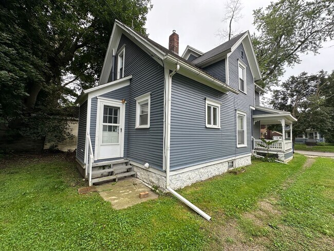 Foto del edificio - 1019 Woodbridge St