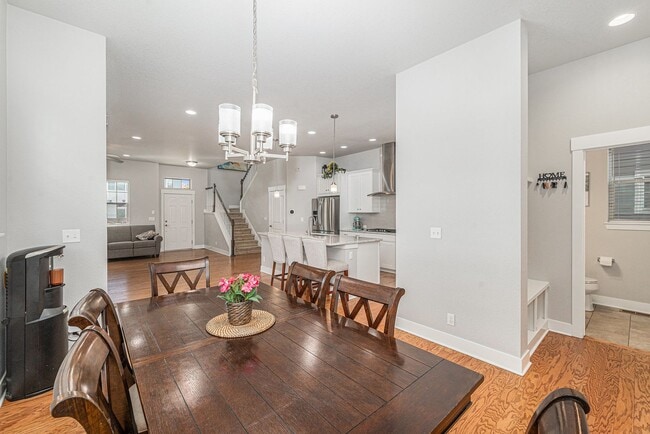 Building Photo - Gorgeous 4 bed 3.5 bath Home Available in Central Park, Denver!