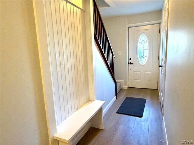 Foto del edificio - 14 Pond Path