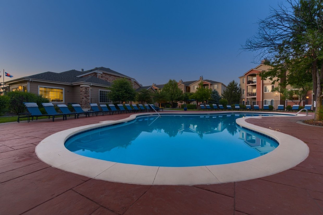 Whisper Creek Apartments Lakewood