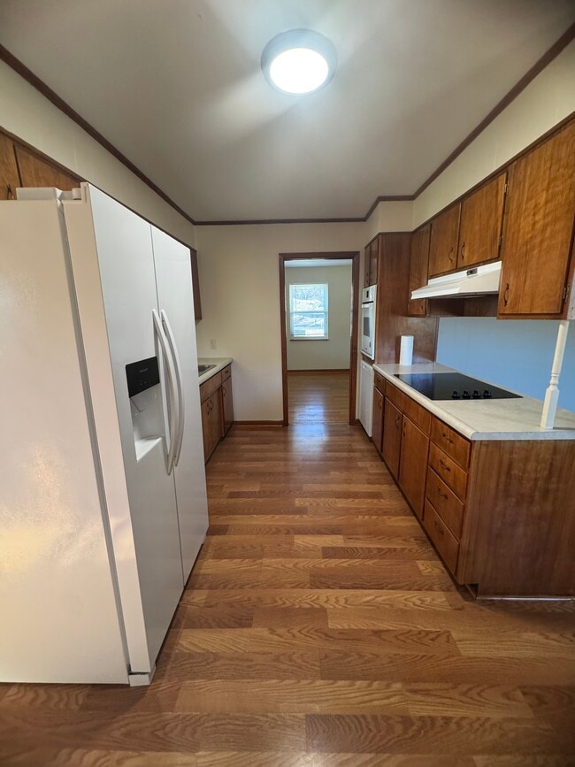 Building Photo - 13694 Lonesome Pine Trail