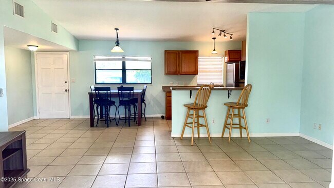 Foto del edificio - 225 Magnolia St