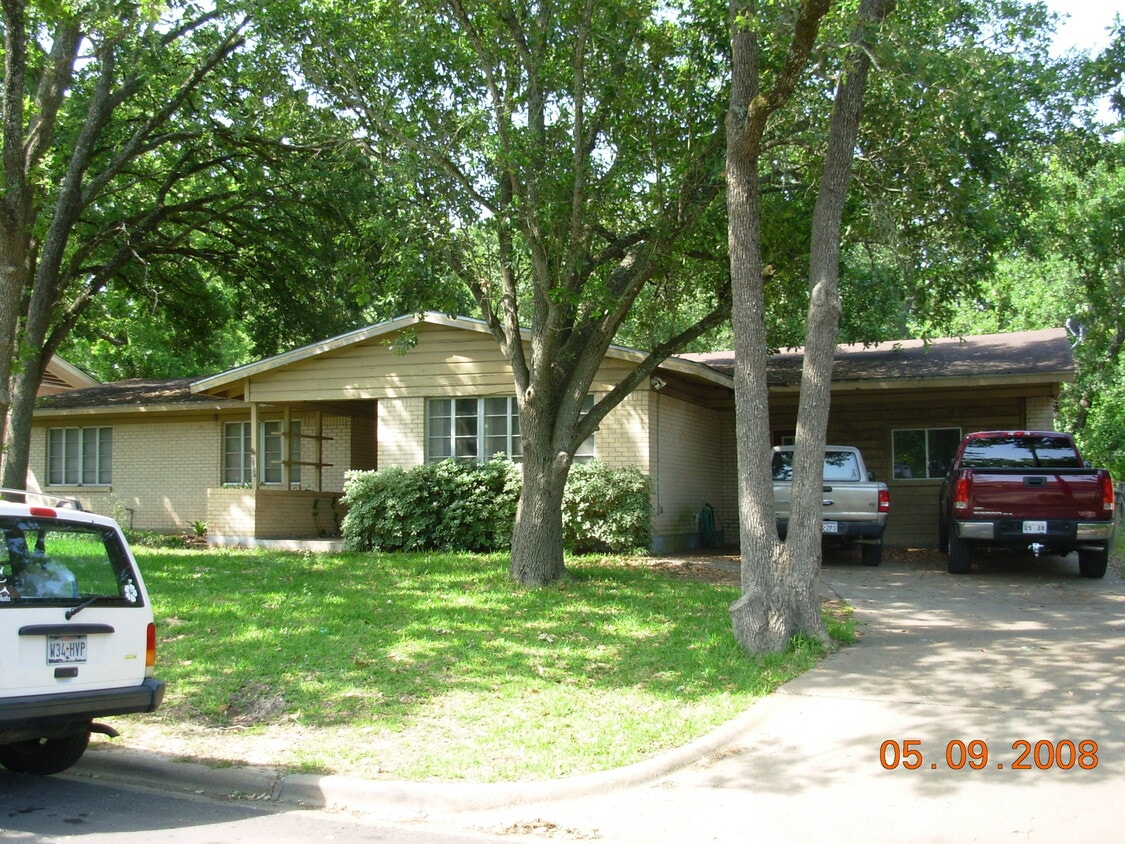 3904 Oaklawn St, Bryan, TX 77801 House Rental in Bryan, TX