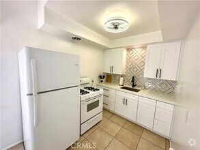 Building Photo - 216 Avenida Cabrillo