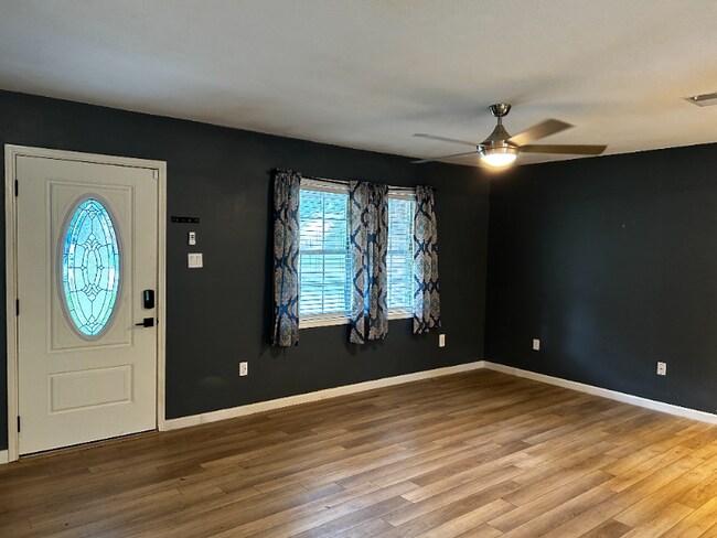 Foto del edificio - 1005 Nichols St