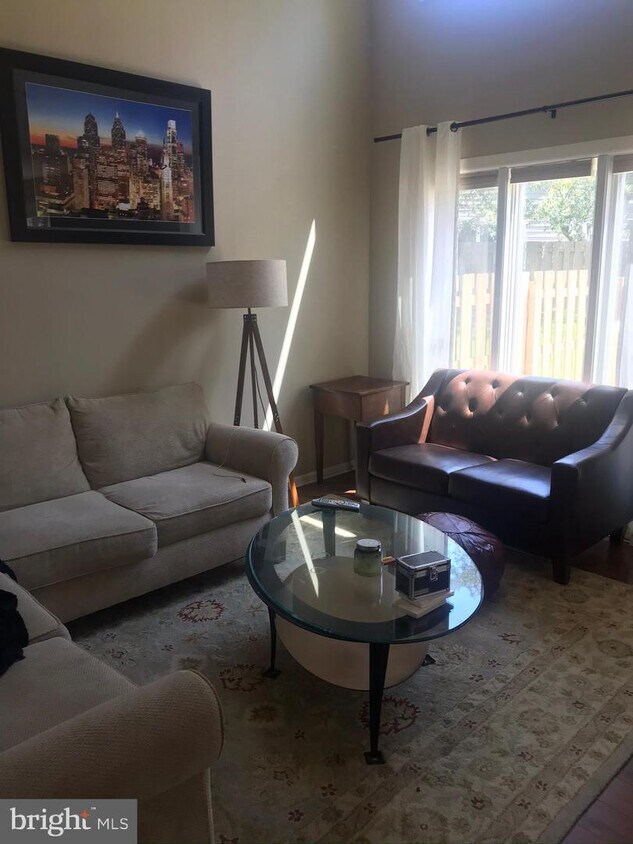 Foto principal - 106 Westbury Ct