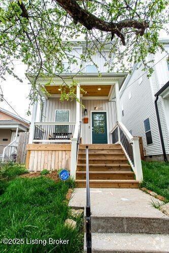 Building Photo - 605 E Kentucky St
