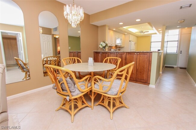 Building Photo - 260 Seaview Ct