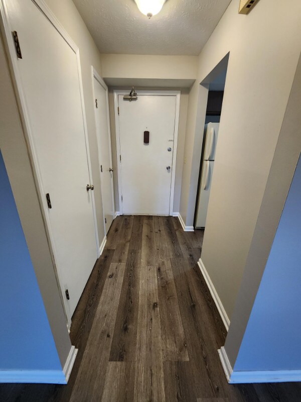 Foto del edificio - 1145 S Main St