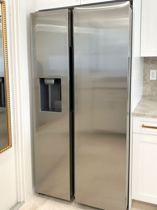 Building Photo - 4800 Bayview Dr