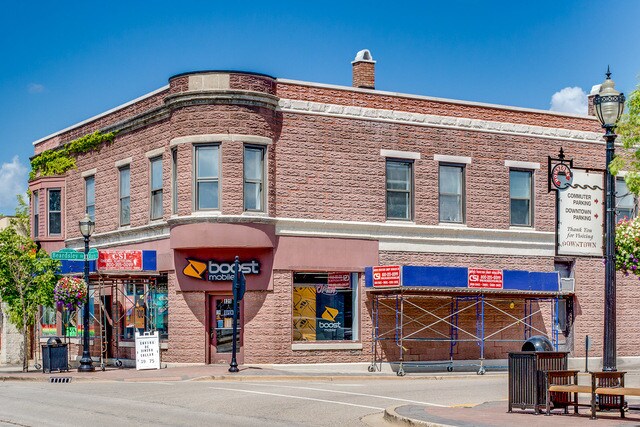 Primary Photo - 125 N Main St