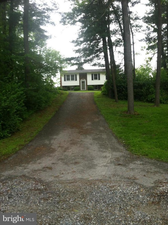 Building Photo - 1440 Greenwood Church Rd