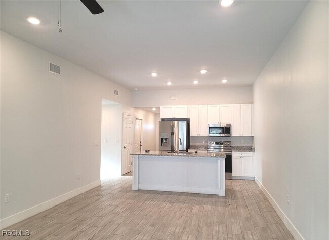 Building Photo - 309 SW 47th Terrace