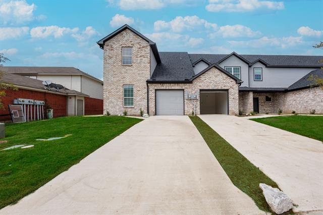 Primary Photo - 3202 Wexford Dr