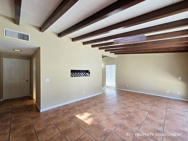 Building Photo - 713 N 18th St