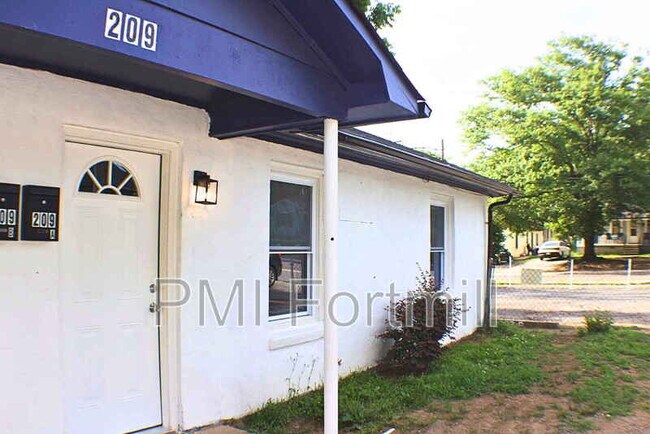 Foto del edificio - 209 Friedheim Rd