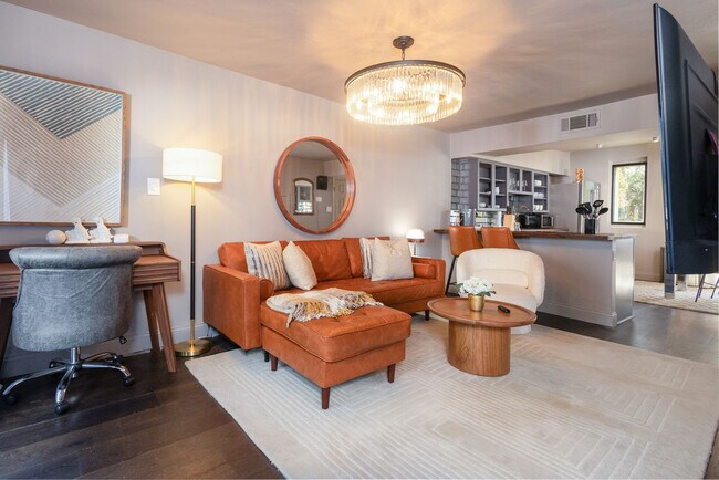 Foto del edificio - 6011 Gaston Ave