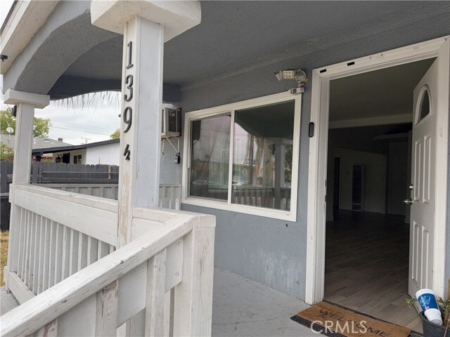 Building Photo - 139 N Palm Ave