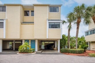 Building Photo - 1500 Sunset Rd