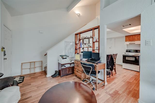 Foto del edificio - 311 Kings Way Dr