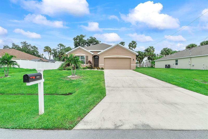 Foto principal - 2033 SW Villanova Rd