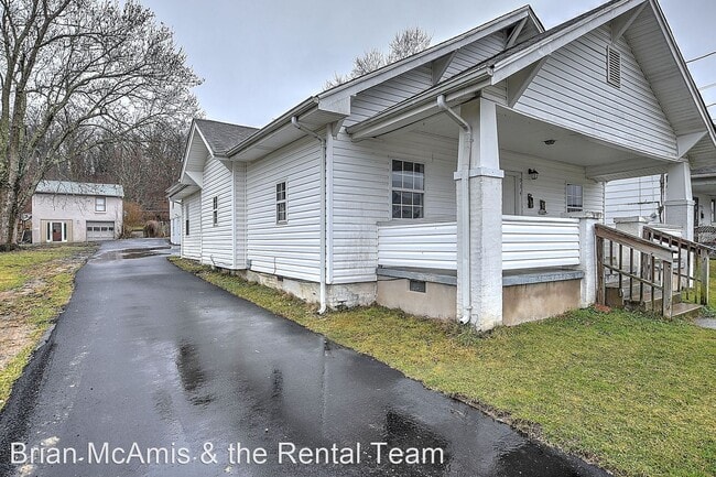 Building Photo - 3 br, 2 bath House - 934 Hill St