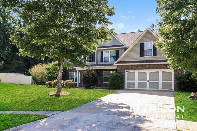 Building Photo - 828 Redan Way