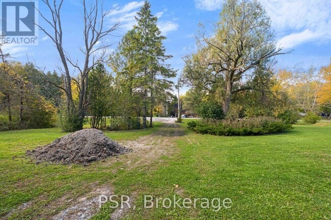 Building Photo - 121 Aldred Dr