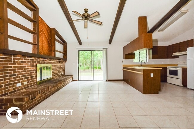 Building Photo - 4020 Park Ave