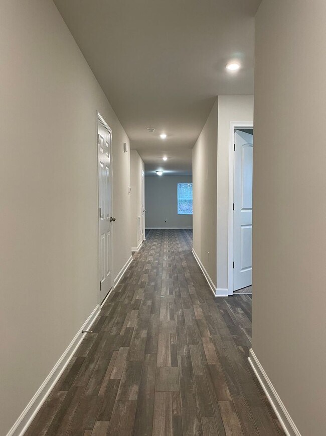 Foto del edificio - 4BR Ranch in Salisbury