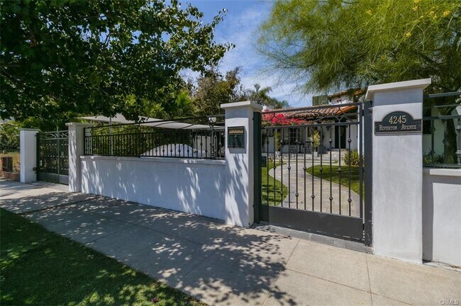 Building Photo - 4245 Riverton Ave