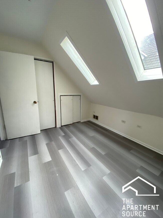 Foto del edificio - 4141 W Roscoe St