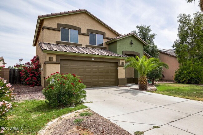 Building Photo - 15875 W Woodlands Ave