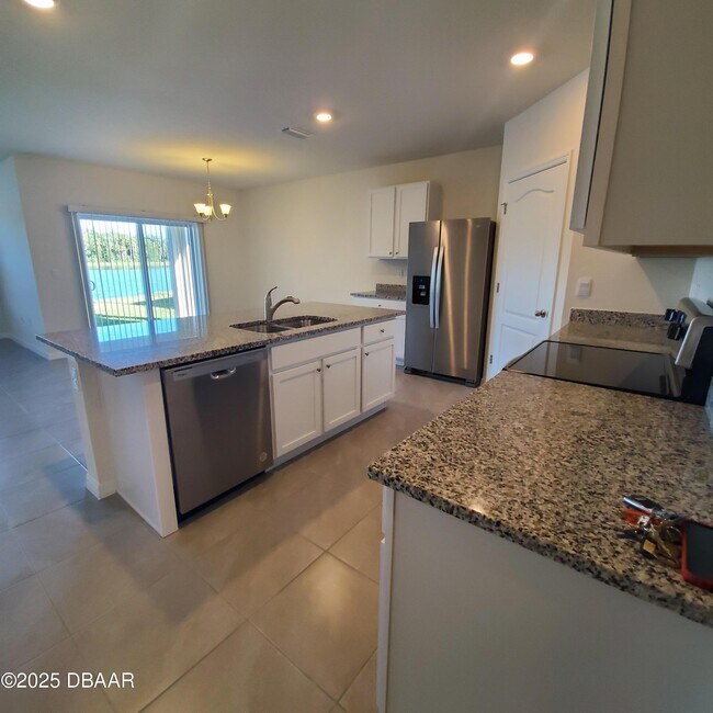 Foto del edificio - 1925 Deep Lk Cir