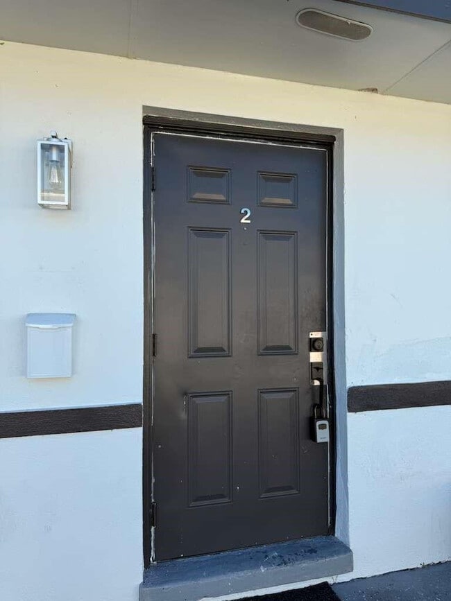 Building Photo - 1875 40th Ave