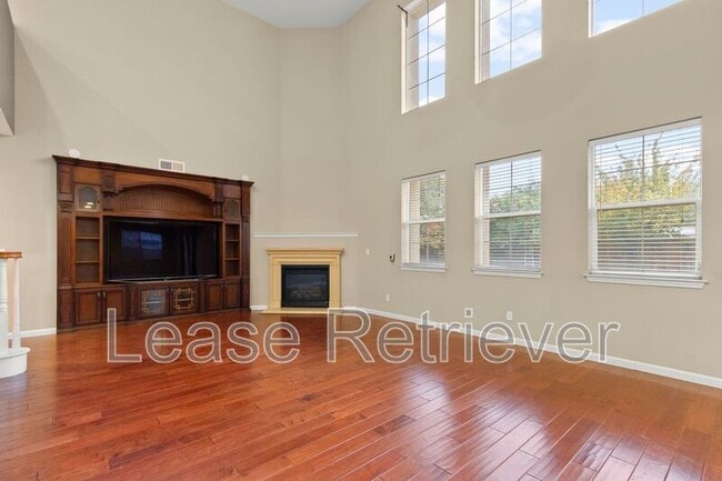 Foto del edificio - 265-269 S Sonrisa St