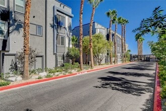 Building Photo - 9050 W Tropicana Ave