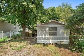 Building Photo - 14431 W Lee Shore Dr