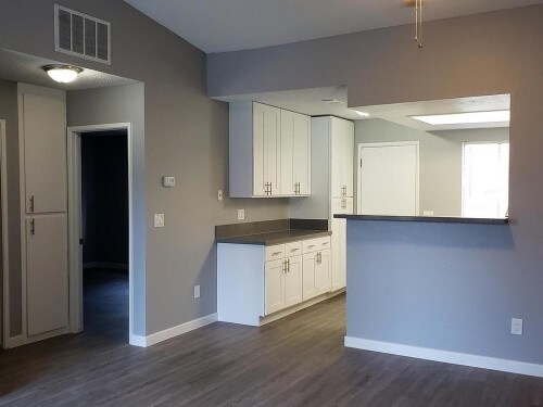 Building Photo - Hacienda Apartments