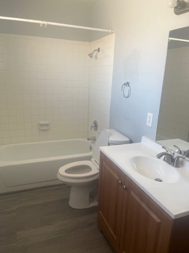 Building Photo - 2305 Exeter Dr