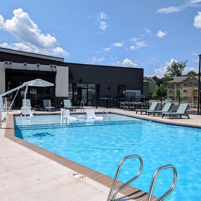 Foto del edificio - 5 Row Apartments