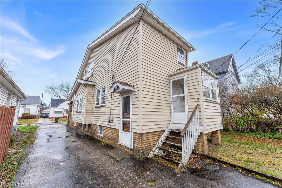 4922 E 107th St, Garfield Heights, OH 44125 House Rental in Garfield