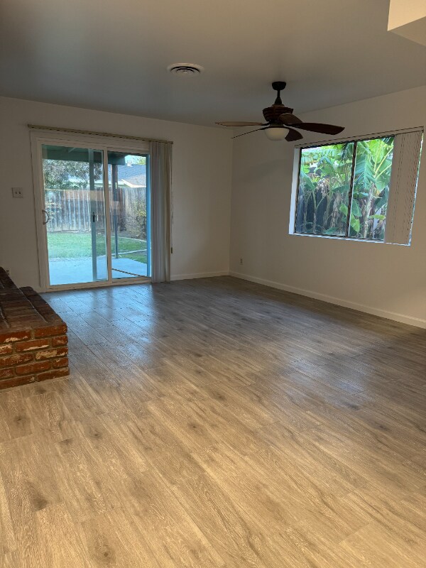 Foto del edificio - 5904 Daggett Ave