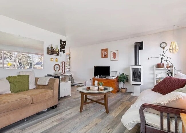 Foto del edificio - Charming 2 Bedroom Apartment in Duplex Ava...