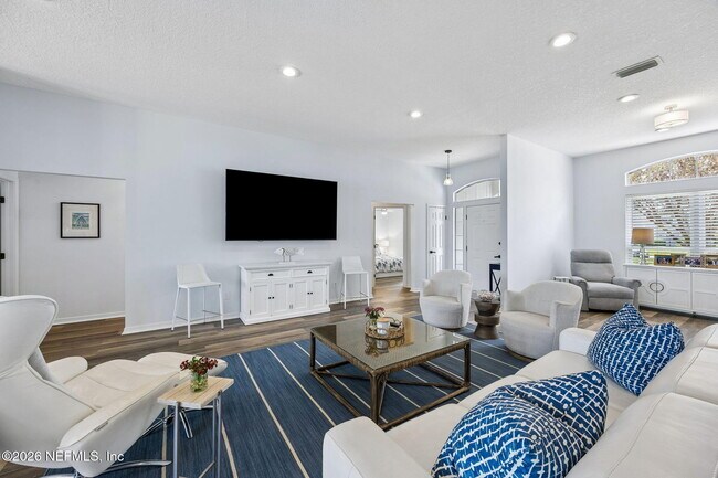 Foto del edificio - 108 Glenmawr Ct