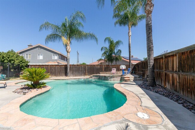 Foto del edificio - 3 br, 2.5 bath House - 27176 Celtic Circle