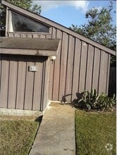 Building Photo - 159 Valley Rd